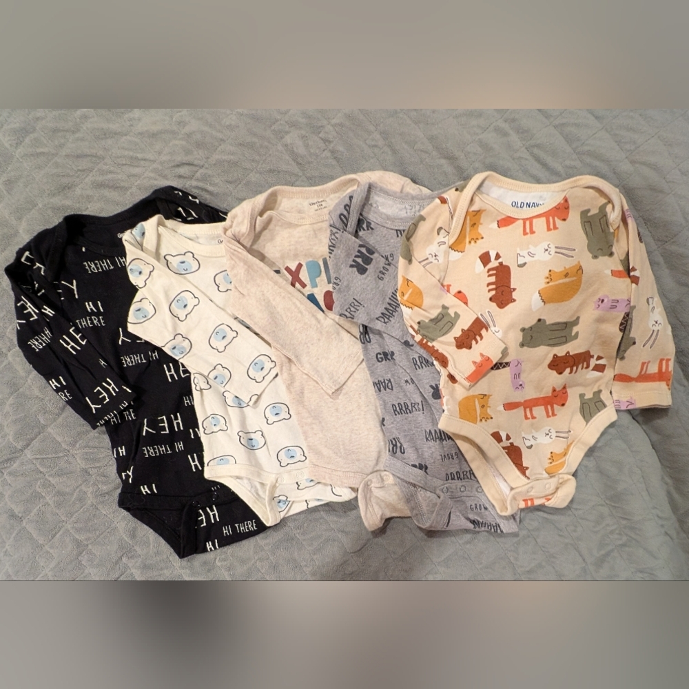 Gerber 3-6M Baby Onesies Set (5)